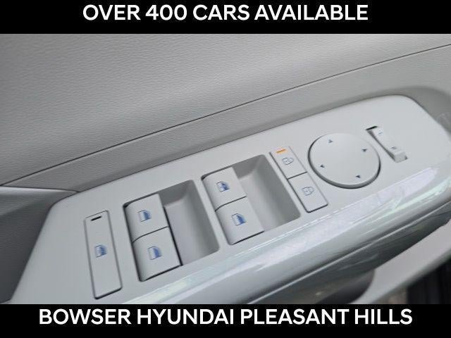 2026 Hyundai KONA SE AWD