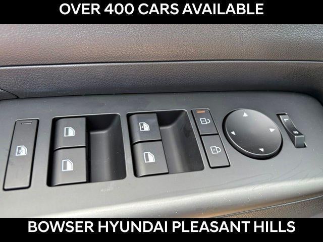 2026 Hyundai KONA SE AWD