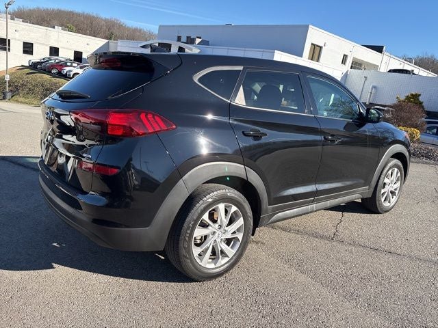 2021 Hyundai TUCSON SE