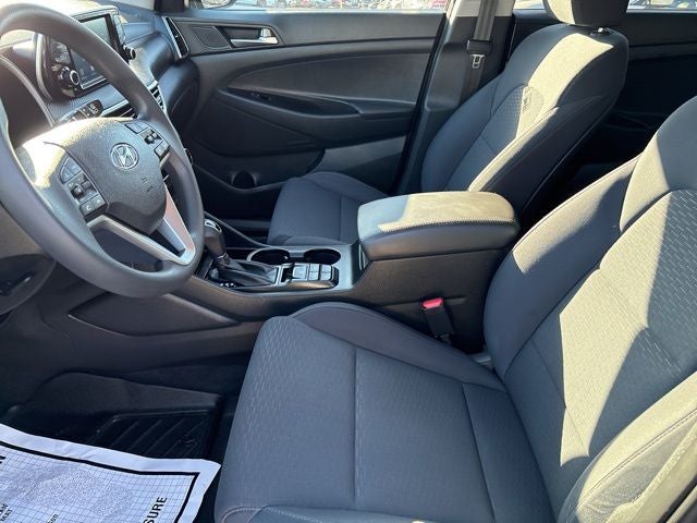 2021 Hyundai TUCSON SE