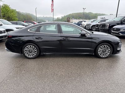 2024 Hyundai SONATA HYBRID SEL