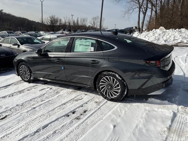 2026 Hyundai SONATA HYBRID SEL
