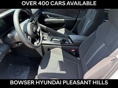 2026 Hyundai ELANTRA SE