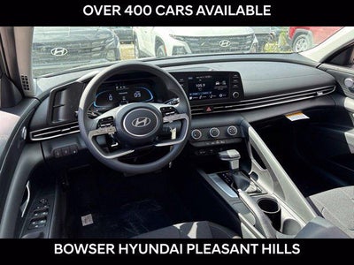 2026 Hyundai ELANTRA SE