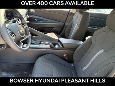 2026 Hyundai ELANTRA SE