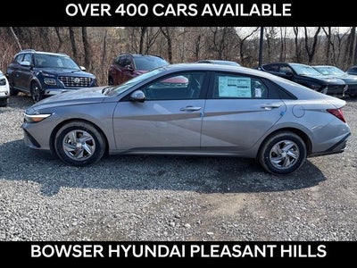 2026 Hyundai ELANTRA SE