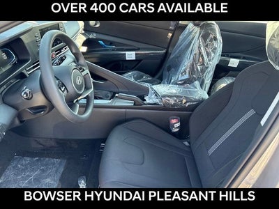 2026 Hyundai ELANTRA SE