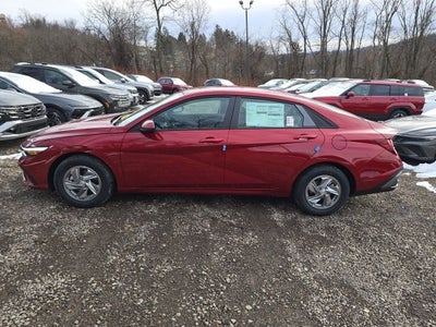 2026 Hyundai ELANTRA SE