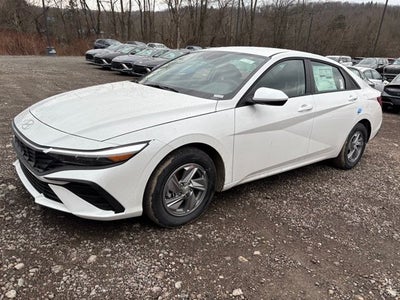 2026 Hyundai ELANTRA SE