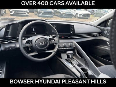 2026 Hyundai ELANTRA SE