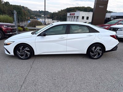 2025 Hyundai ELANTRA SEL Sport