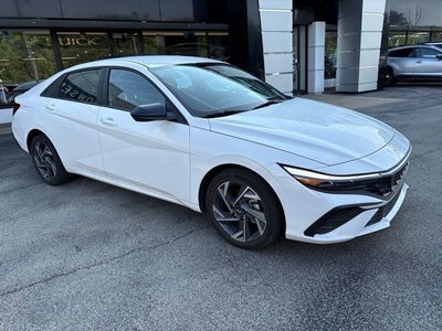 2025 Hyundai ELANTRA HYBRID SEL Sport