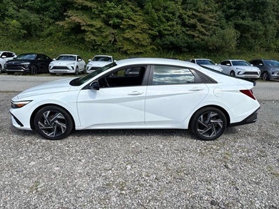 2025 Hyundai ELANTRA HYBRID SEL Sport