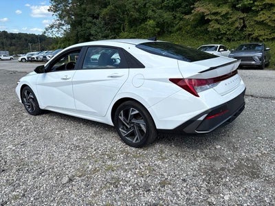 2025 Hyundai ELANTRA HYBRID SEL Sport