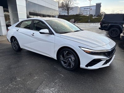 2025 Hyundai ELANTRA Limited