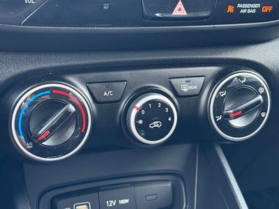2022 Hyundai VENUE SE