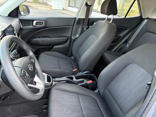 2022 Hyundai VENUE SE