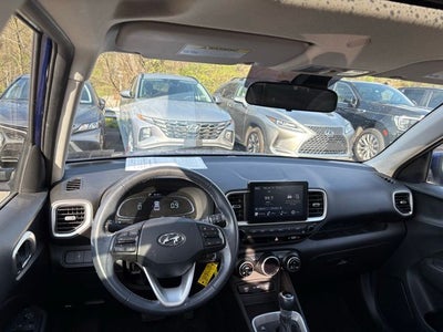 2023 Hyundai VENUE SEL