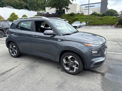 2025 Hyundai VENUE SEL