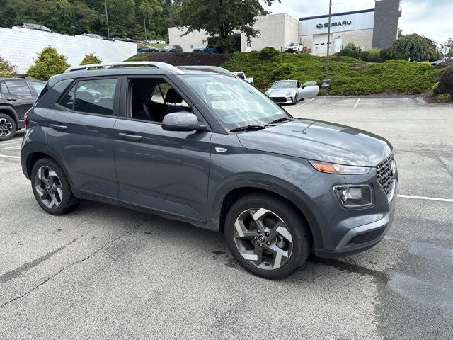 2025 Hyundai VENUE SEL