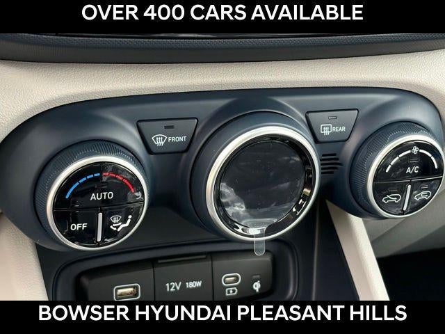 2026 Hyundai VENUE SEL W/Two-Tone Roof