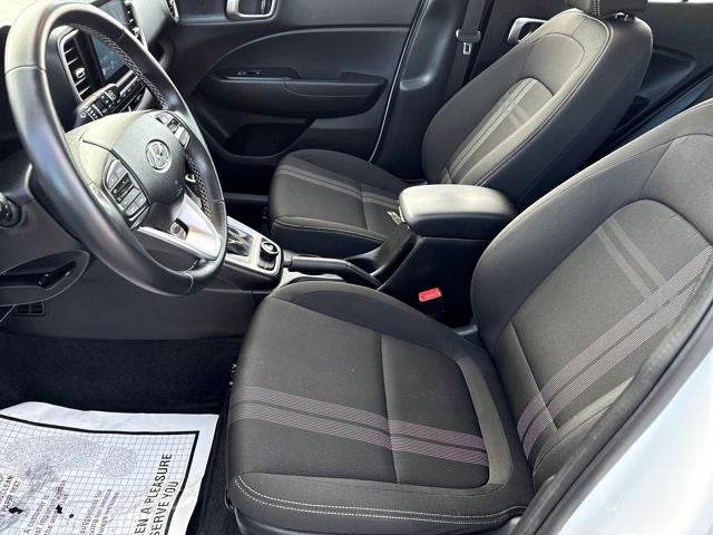 2022 Hyundai VENUE SEL