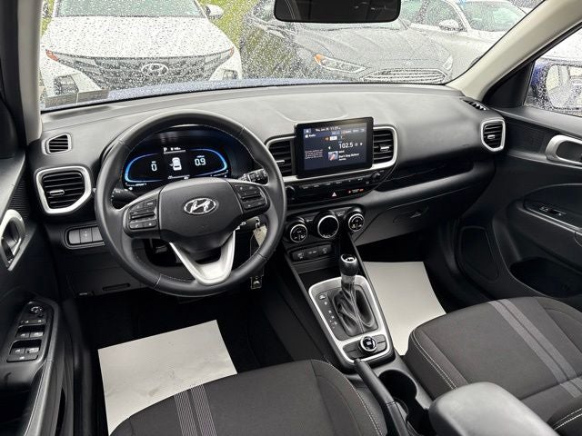 2023 Hyundai VENUE SEL