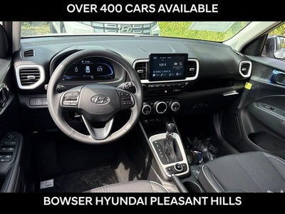 2026 Hyundai VENUE SEL W/Two-Tone Roof