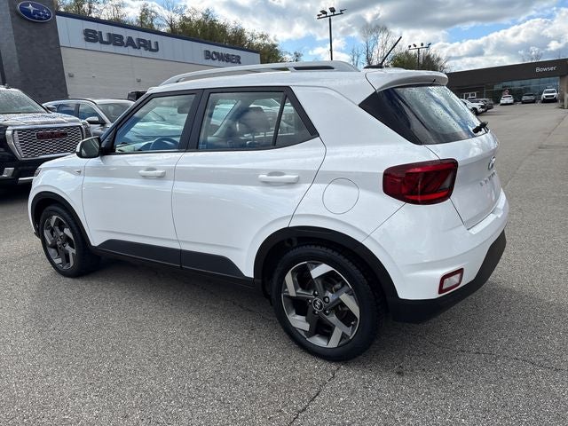 2023 Hyundai VENUE SEL