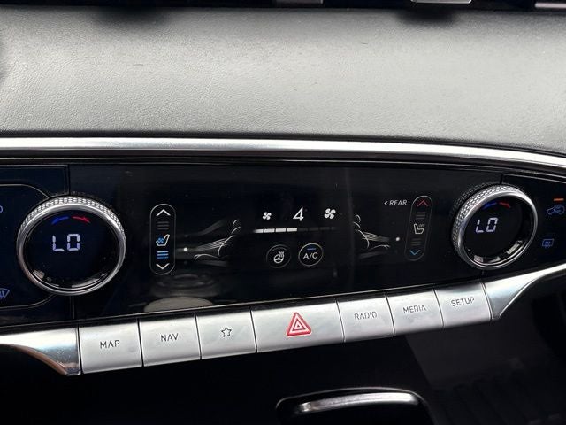 2023 Genesis GV70 2.5T
